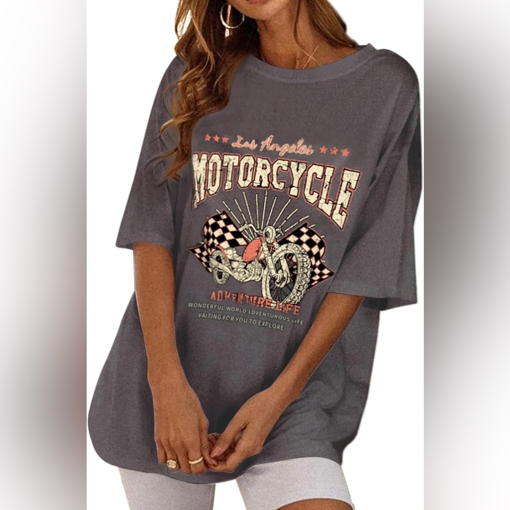 Motorcycle oversized graphic tee size XL (price is negotiable)